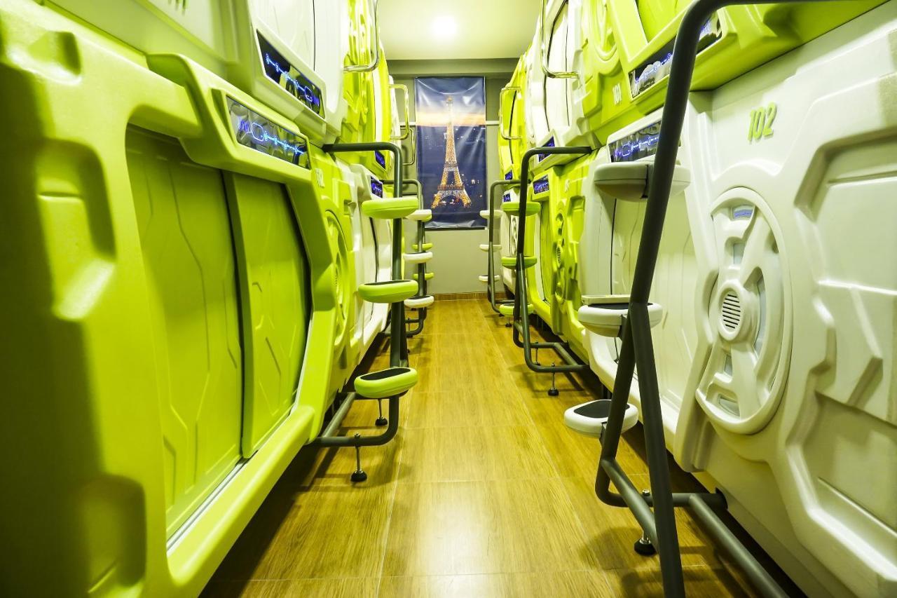 Super Oyo 91328 Fiducia Capsule Hotel Jakarta Kültér fotó